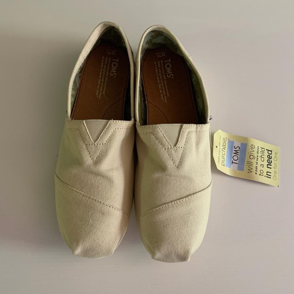 Cream Toms